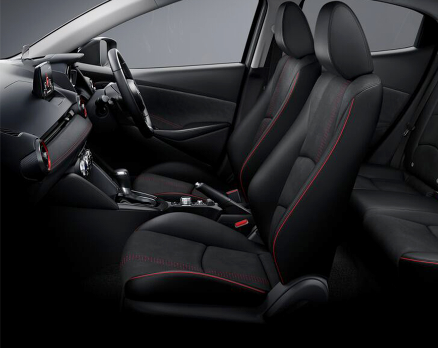 Diseño Interior de MAZDA 2 SEDÁN
